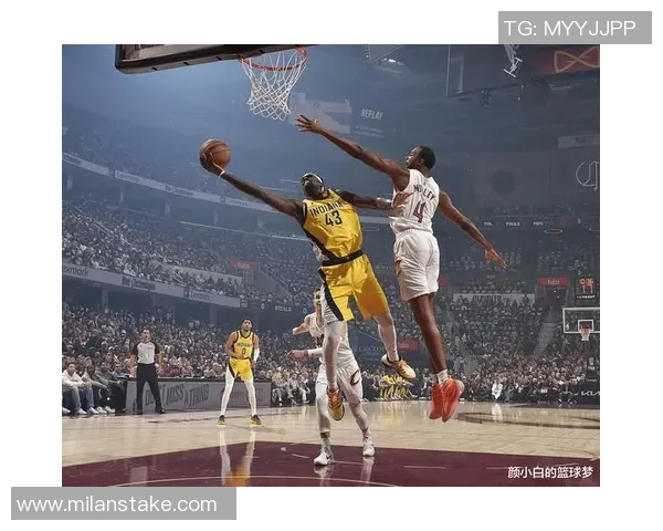 米切尔全场表现亮眼22投11中三分命中率高达36砍下32分9篮板5助攻正负值13